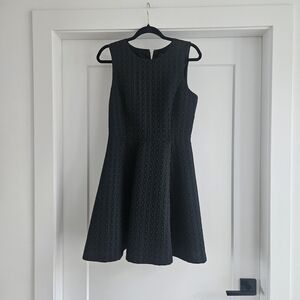 Theory Black Textured Fit & Flare Dress Size 6 – Sleeveless A-Line Classic